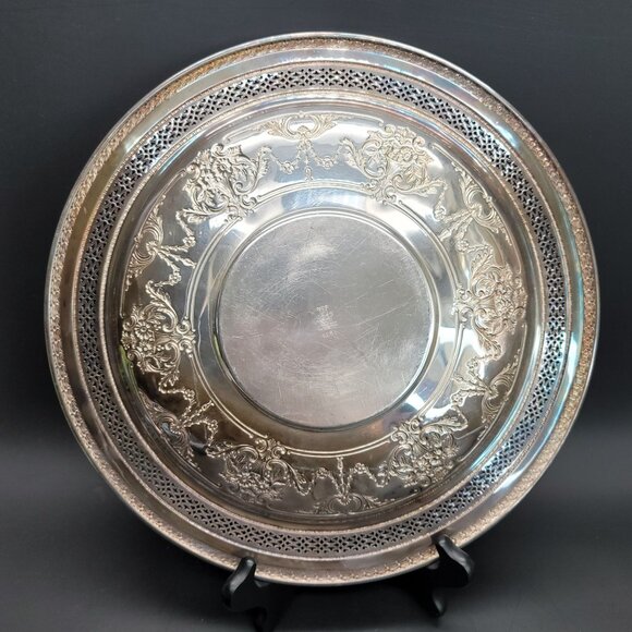 Silver Platter Round Tray International Silver Company Floral Perforated RCR4 - Picture 5 of 6